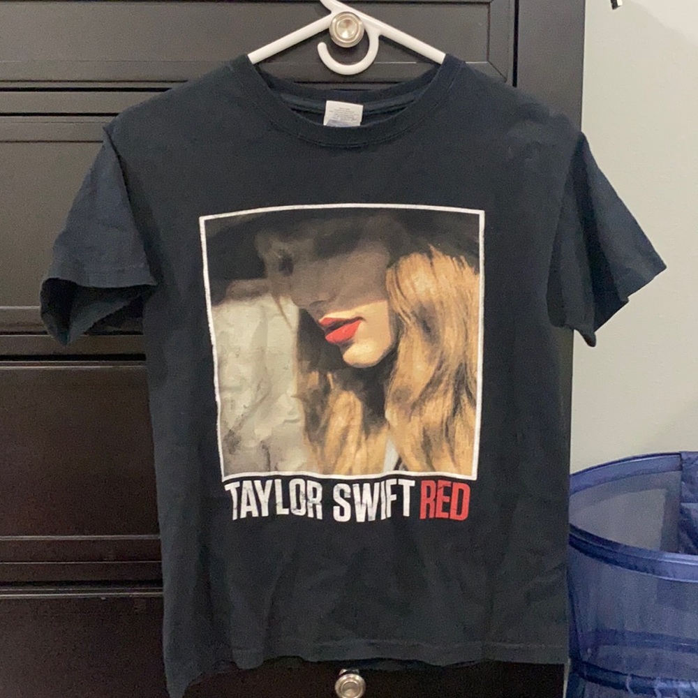 Taylor Swift Red Tour 2013 Shirt